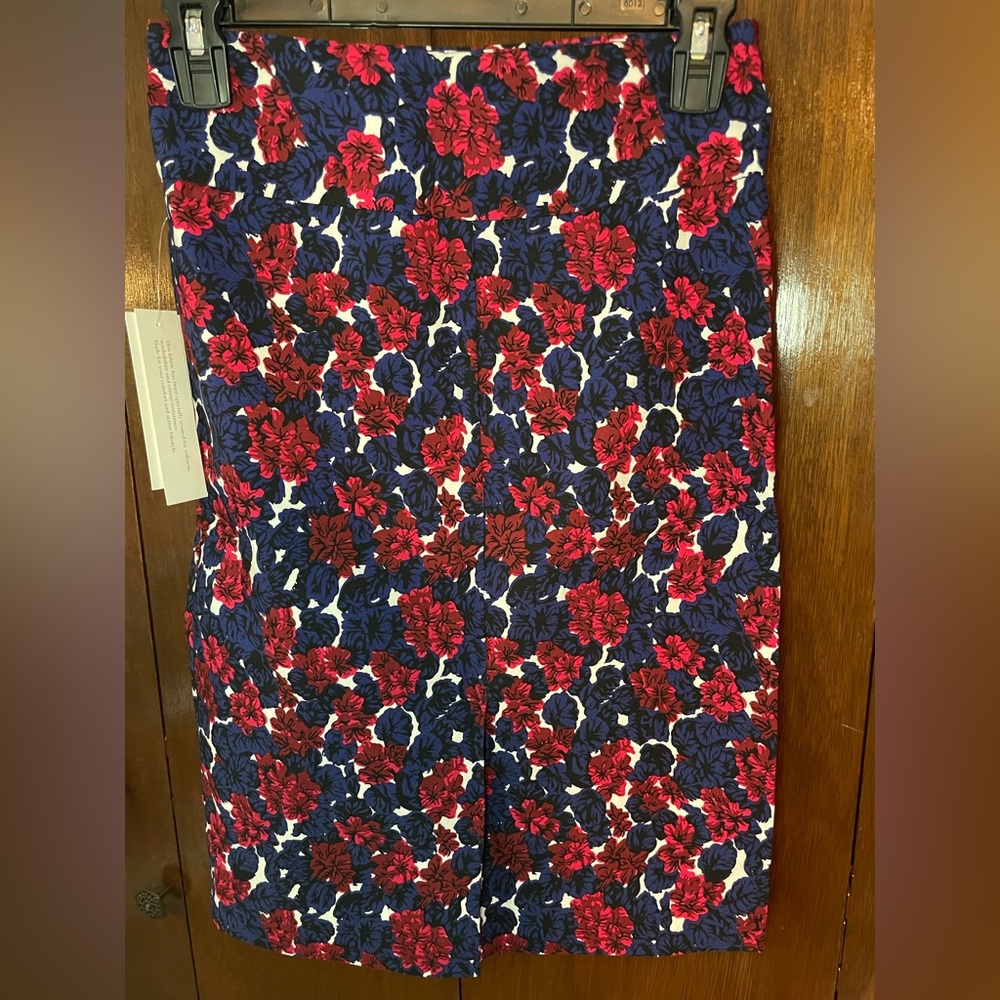 Margaret M Christiana pencil skirt new with tags. Size XS - Picture 2 of 2